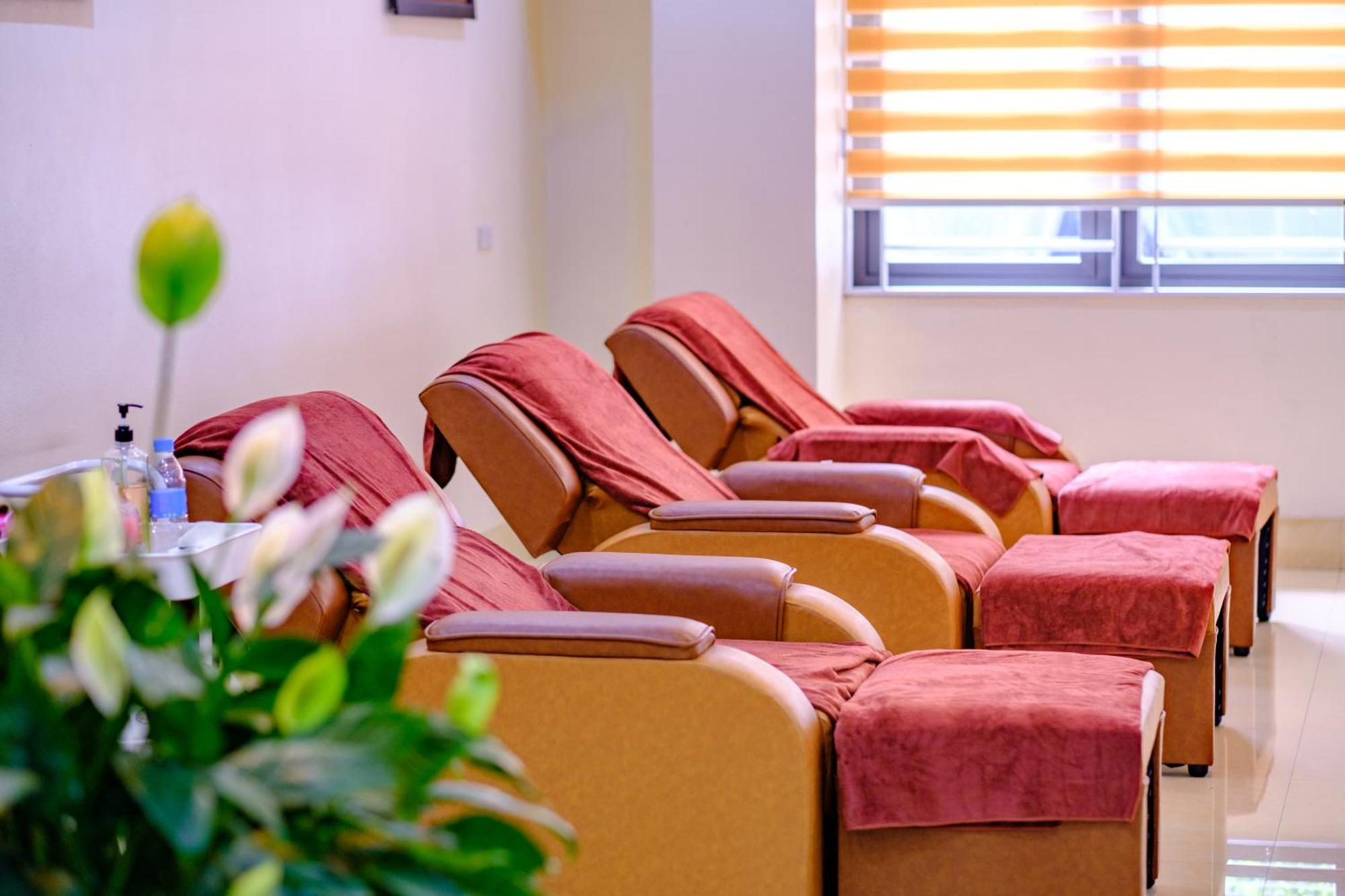 Huong Duong Hotel Лаокай Экстерьер фото